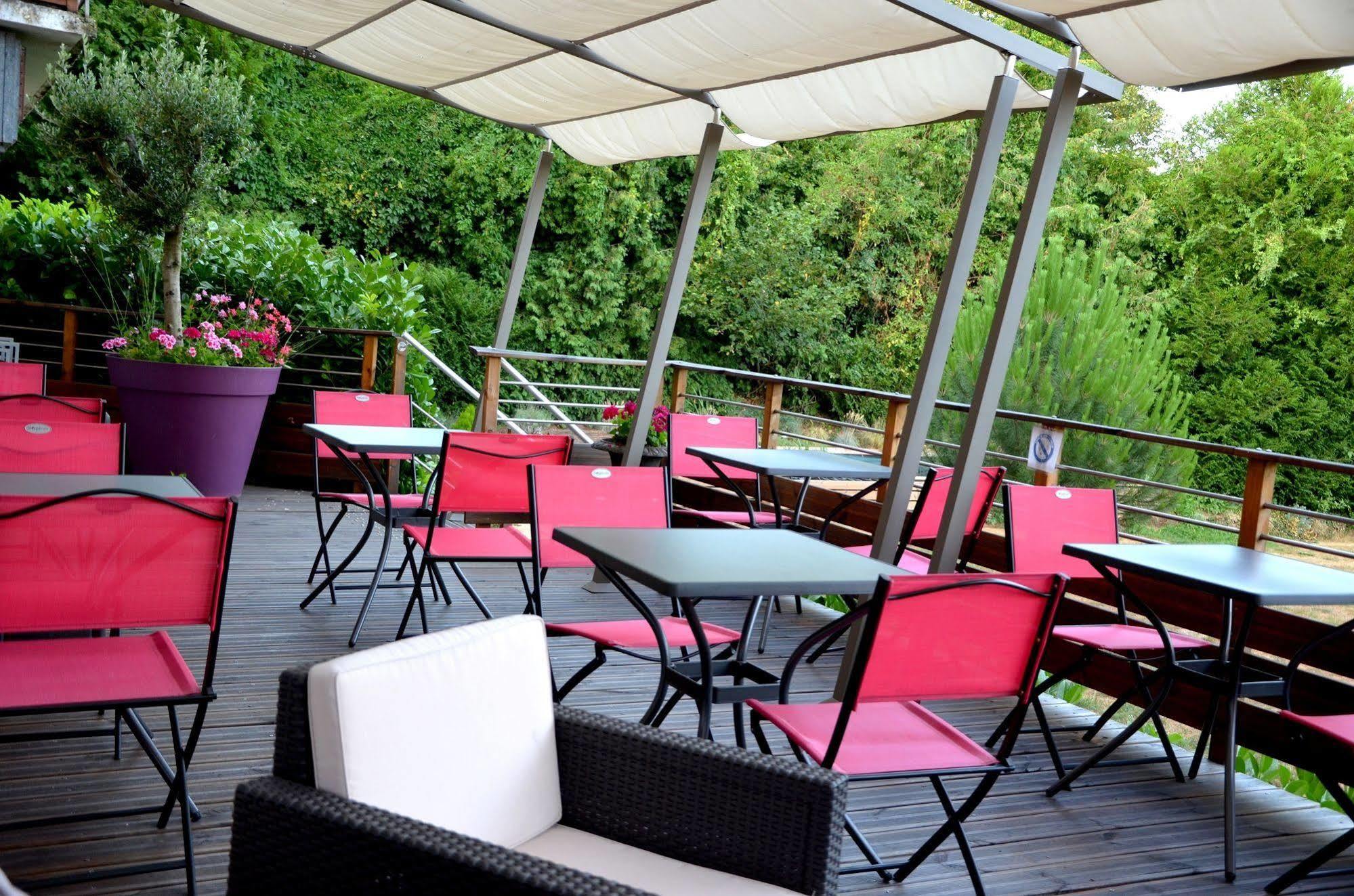 Logis Hotel Aux Berges De L'Aveyron Onet-le-Château Eksteriør billede